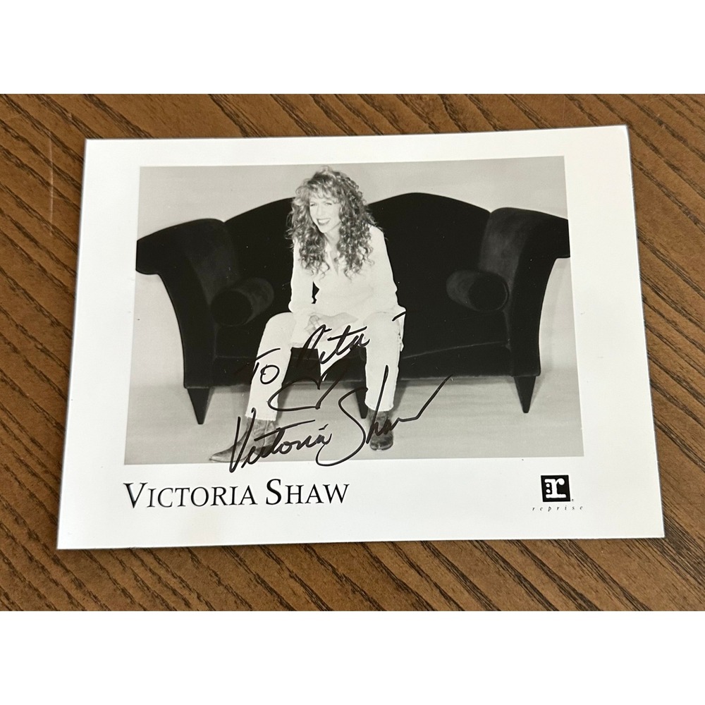 Victoria Shaw Signed Autograph Promo Photo Reprise Records Country Music 5x7